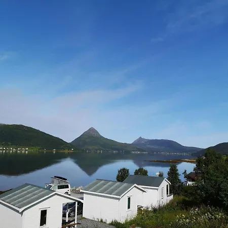 אתר קמפינג Camp Fjordbotn *